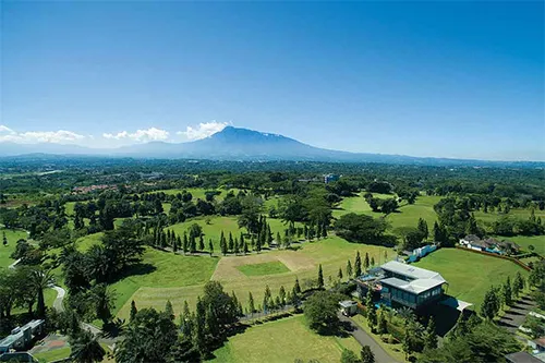 Kavling view dari jalan utama - Rancamaya Golf Estate